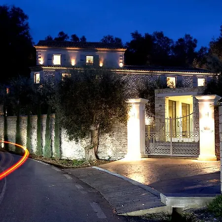 Torri E Merli Boutique 4* Lákka