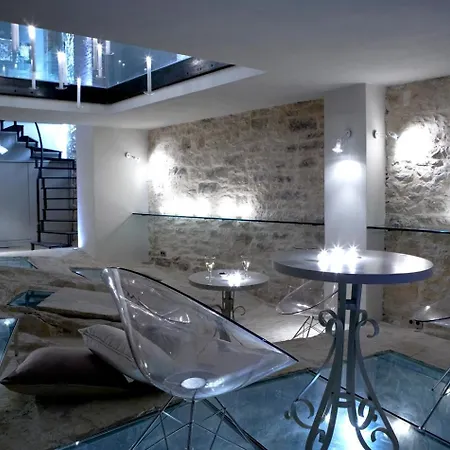 מלון Torri E Merli Boutique 5*
