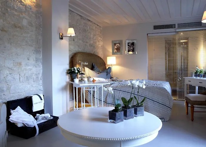 Torri E Merli Boutique 5* 락카