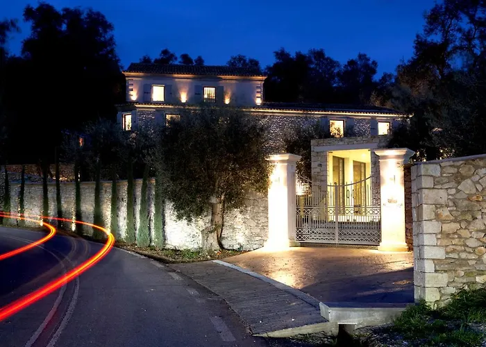 Torri E Merli Boutique 5* 락카