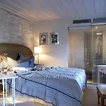 Torri E Merli Boutique