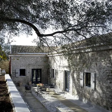 Torri E Merli Boutique