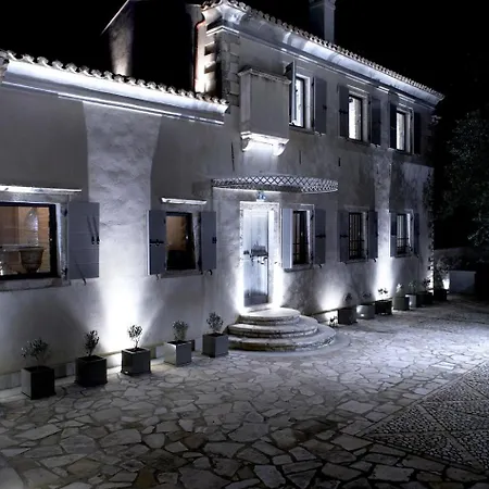 Torri E Merli Boutique Lakka (Paxos)