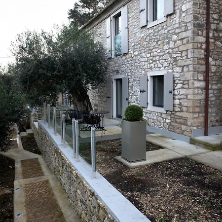 Torri E Merli Boutique Hotel