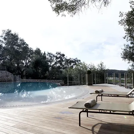 Torri E Merli Boutique 4* Λάκκα